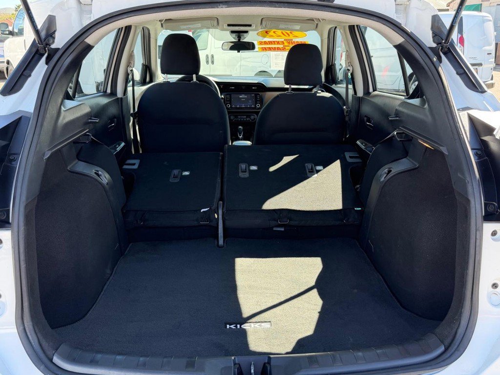 Used 2022 Nissan Kicks SV image 44