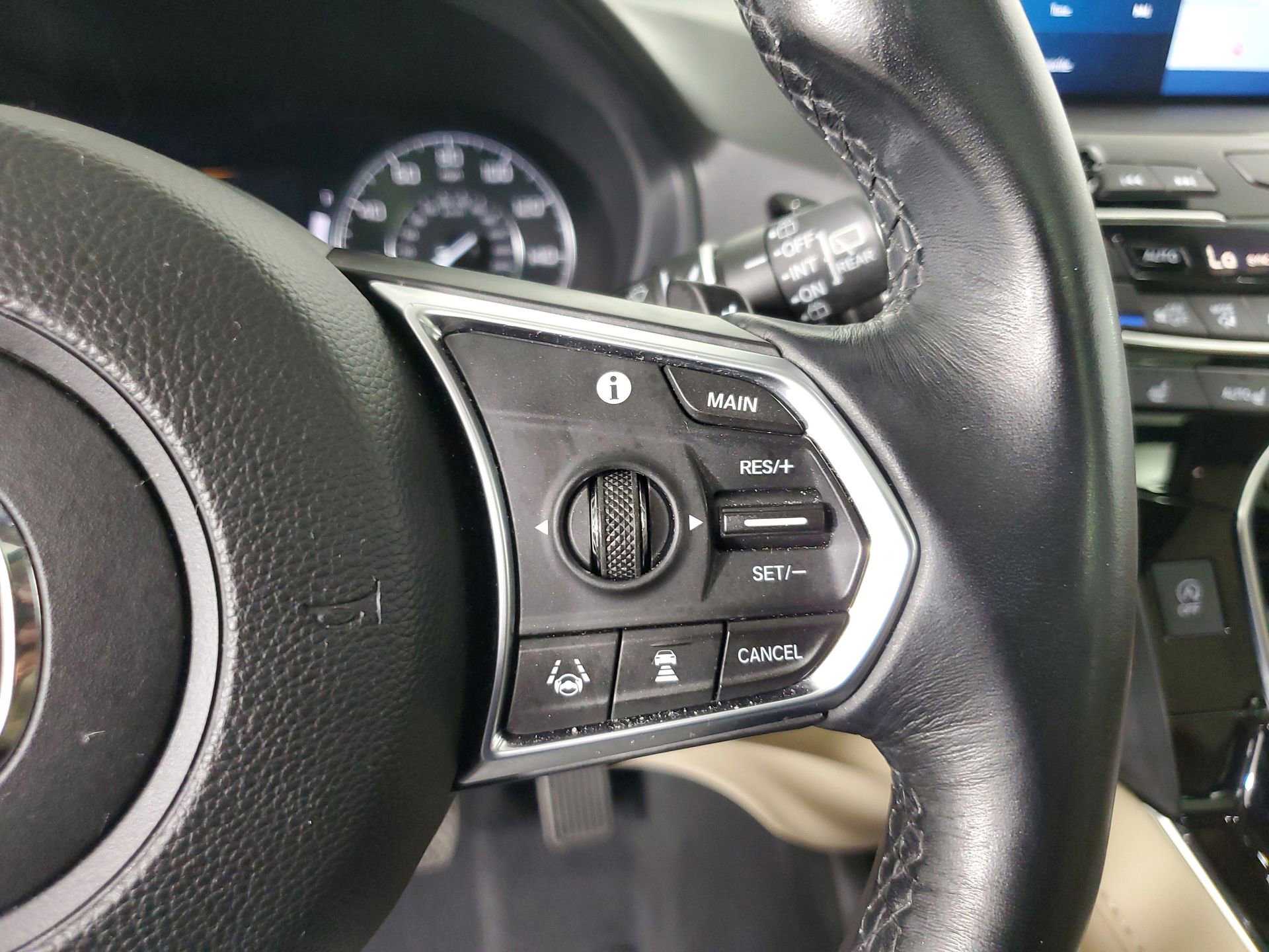 Used 2021 Acura RDX w/ Technology Package image 36