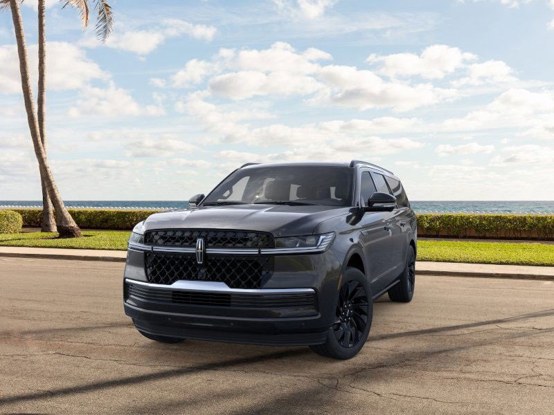 New 2025 Lincoln Navigator L Reserve image 2