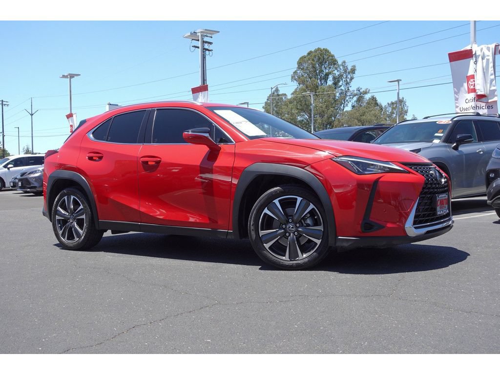 Used 2019 Lexus UX 200 w/ Premium Package FWD image 4