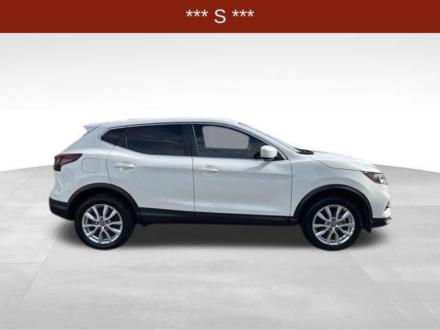Used 2022 Nissan Rogue Sport S FWD image 8