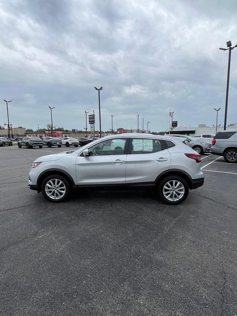 Used 2022 Nissan Rogue Sport S FWD image 42