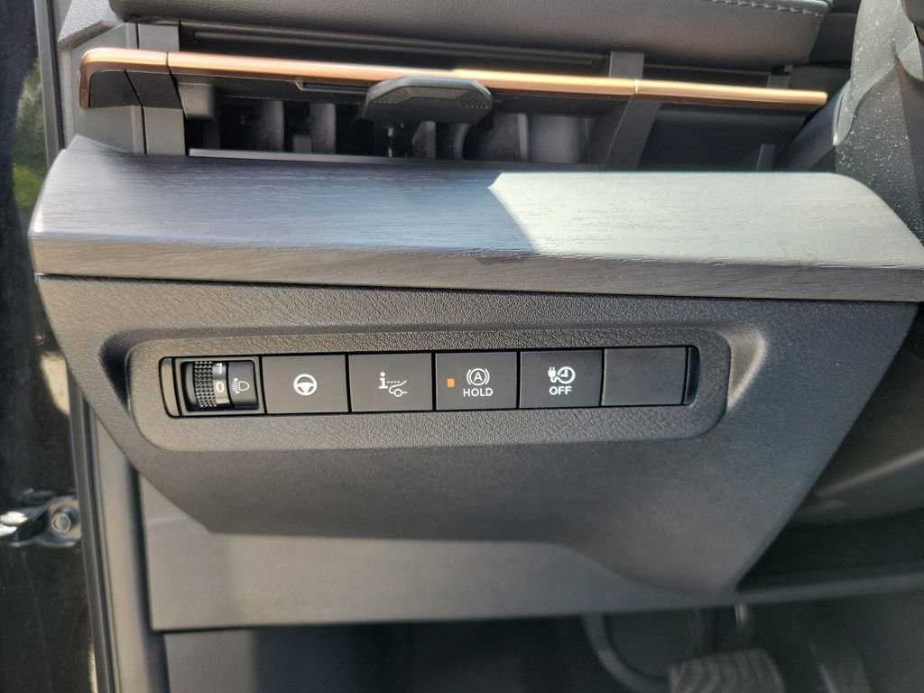 Certified 2024 Nissan Ariya AWD image 21