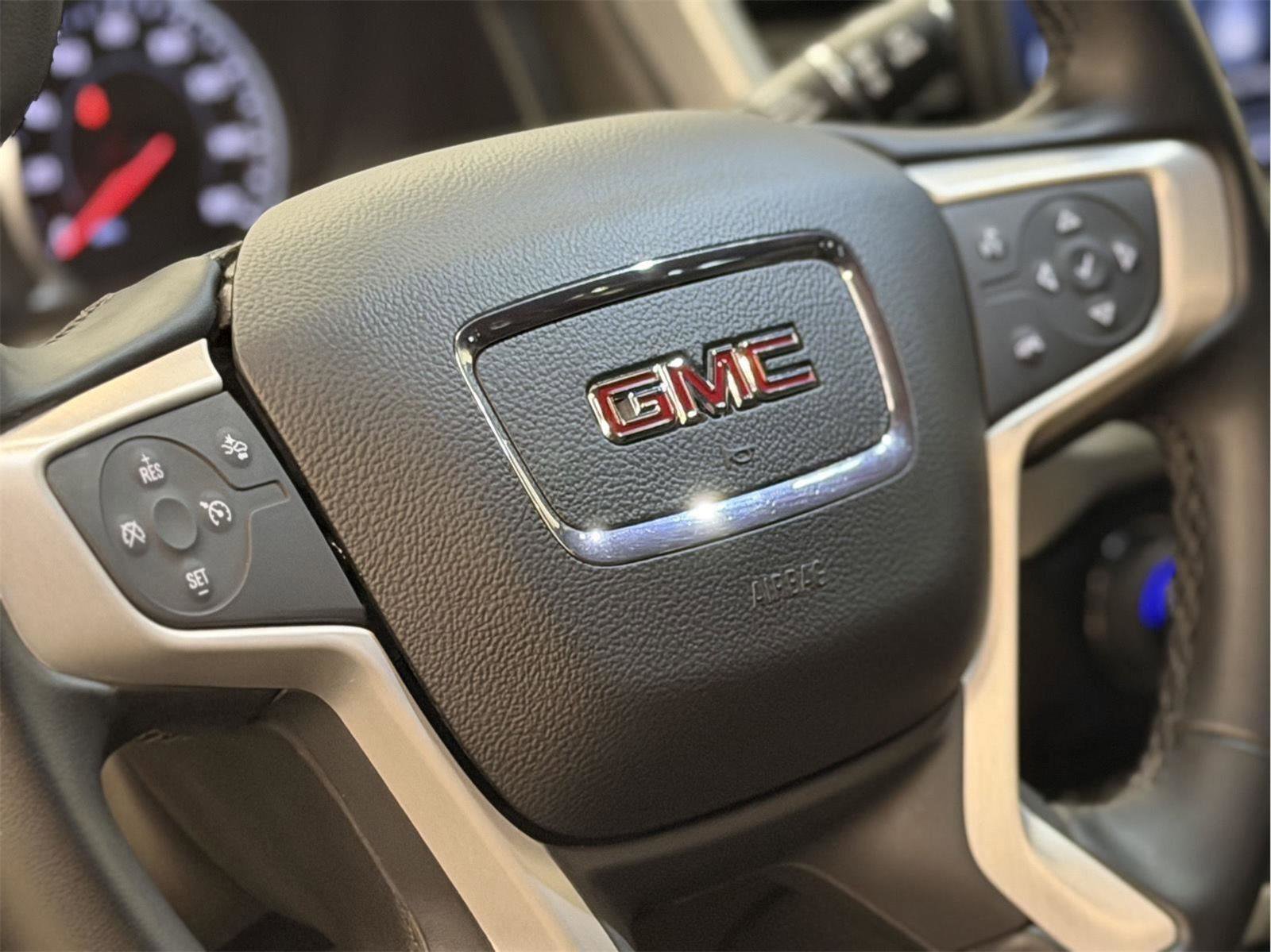 Certified 2023 GMC Acadia SLT w/ Elevation Edition AWD/4WD image 23