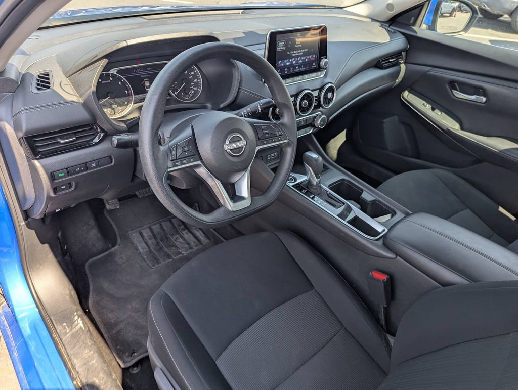 Used 2024 Nissan Sentra SV FWD image 13