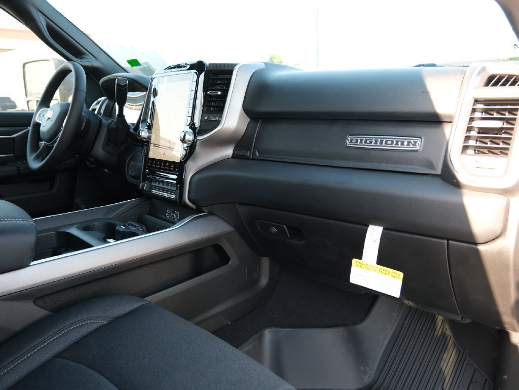 New 2026 RAM 3500 Big Horn AWD/4WD image 31