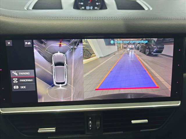 Used 2021 Porsche Cayenne GTS image 27