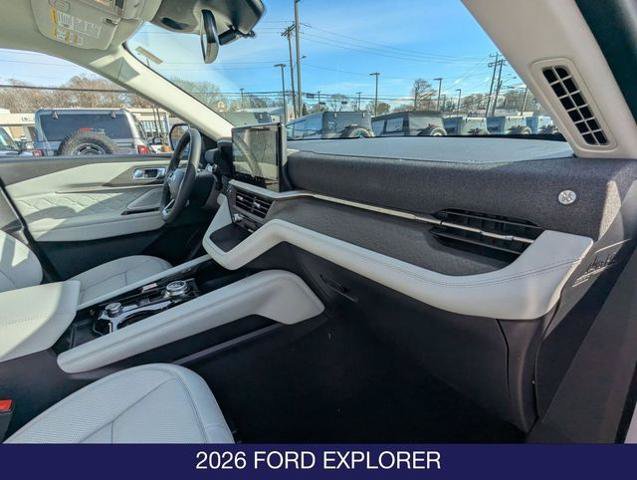 Certified 2026 Ford Explorer Platinum w/ LUX Leather Package AWD/4WD image 27