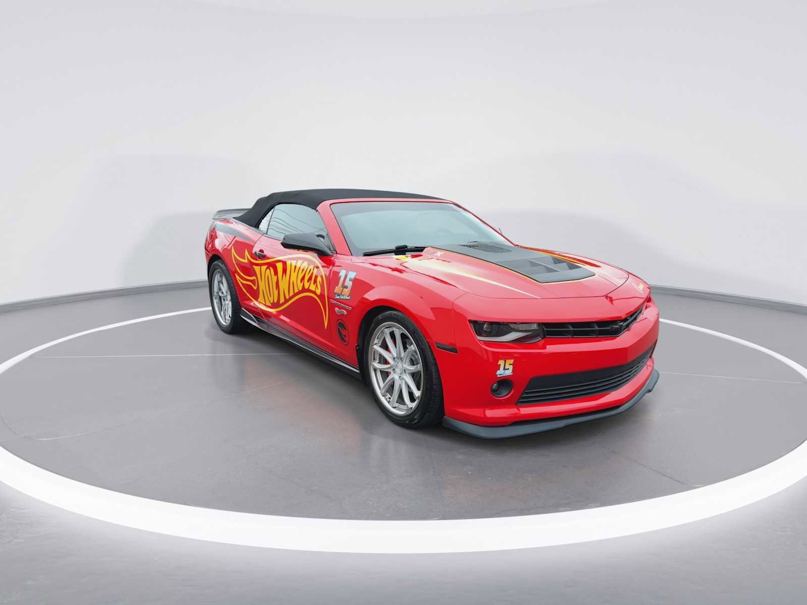 Used 2015 Chevrolet Camaro LT RWD video 2