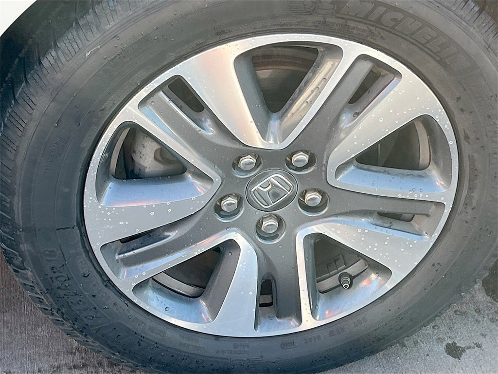 Used 2015 Honda Odyssey Touring Elite image 32