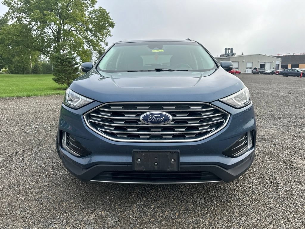 Used 2019 Ford Edge SEL w/ Equipment Group 201A FWD image 2