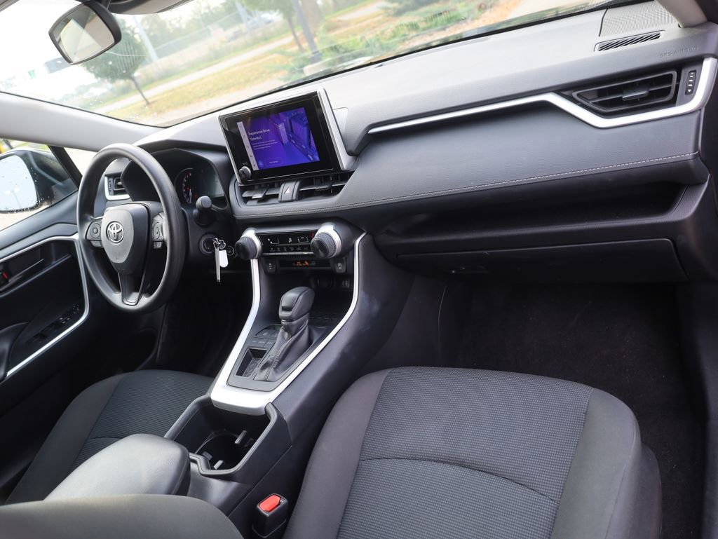 Used 2024 Toyota RAV4 LE image 13