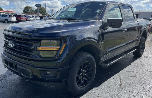 New 2025 Ford F150 XLT w/ Equipment Group 302A MID image 4
