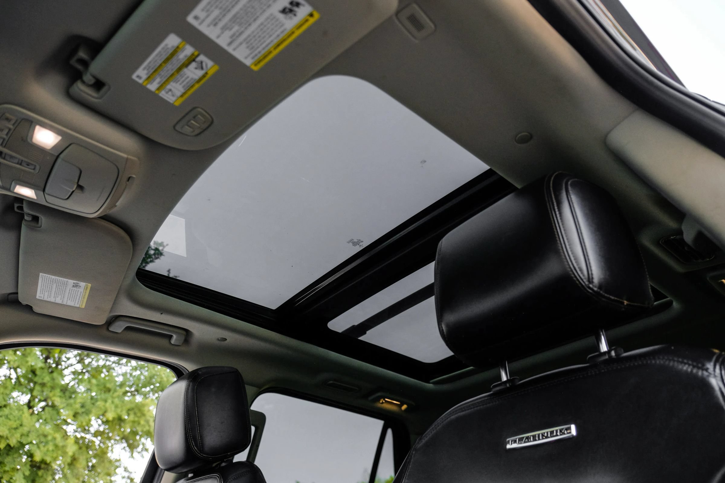 Used 2019 Ford Expedition Max Platinum RWD image 15