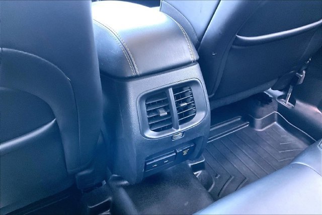 Used 2019 Jeep Cherokee Limited AWD/4WD image 24