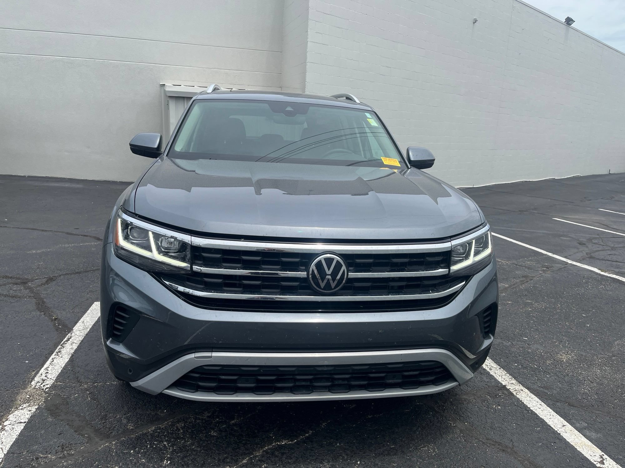 Used 2023 Volkswagen Atlas SEL AWD/4WD image 6