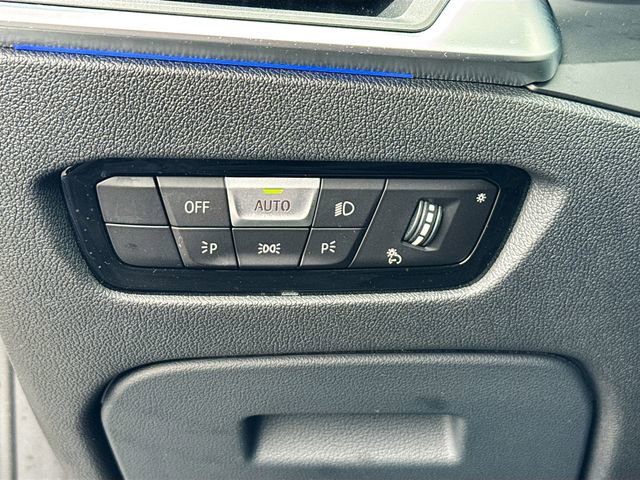 Used 2021 BMW M4 Coupe w/ Executive Package image 12