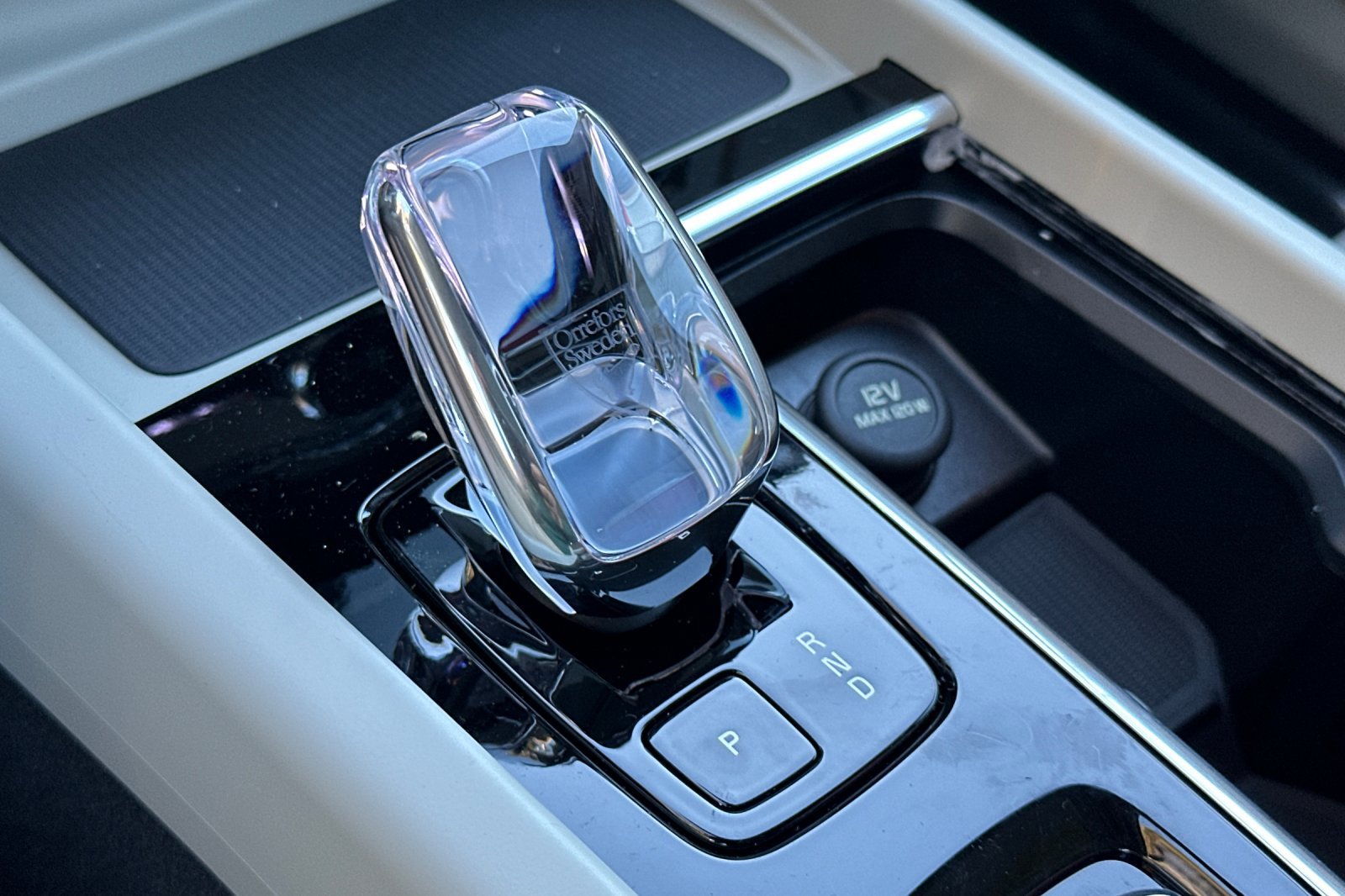 New 2026 Volvo XC60 B5 Ultra w/ Climate Package image 19