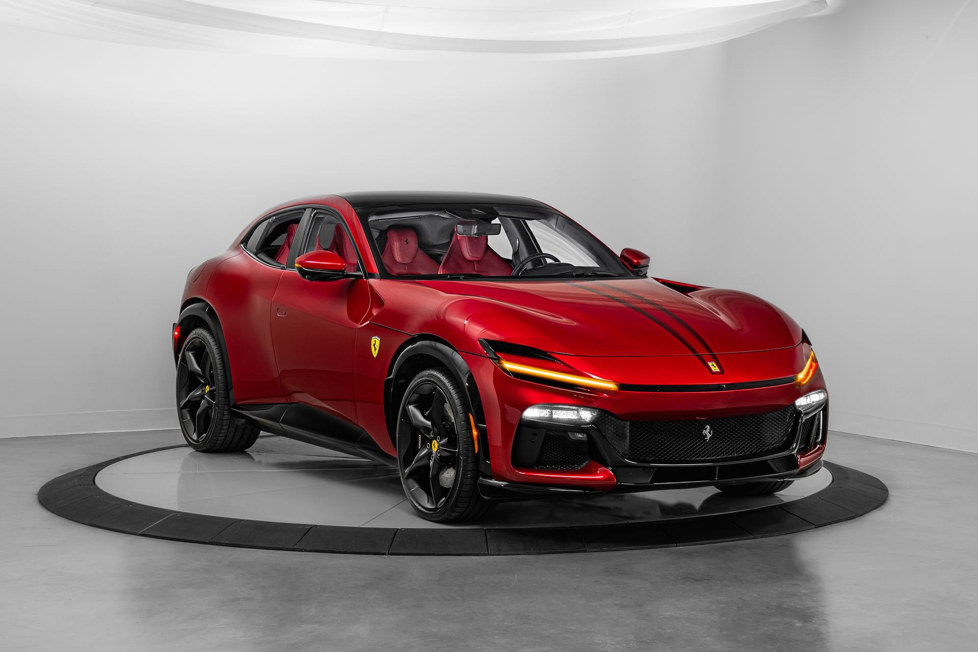 Certified 2026 Ferrari Purosangue AWD/4WD image 1