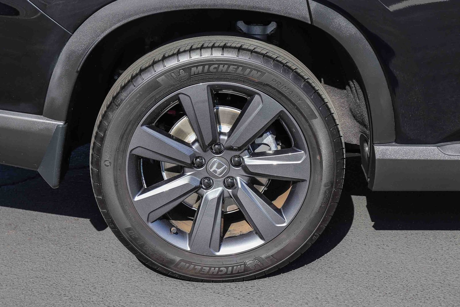 Used 2024 Honda Pilot Sport image 9
