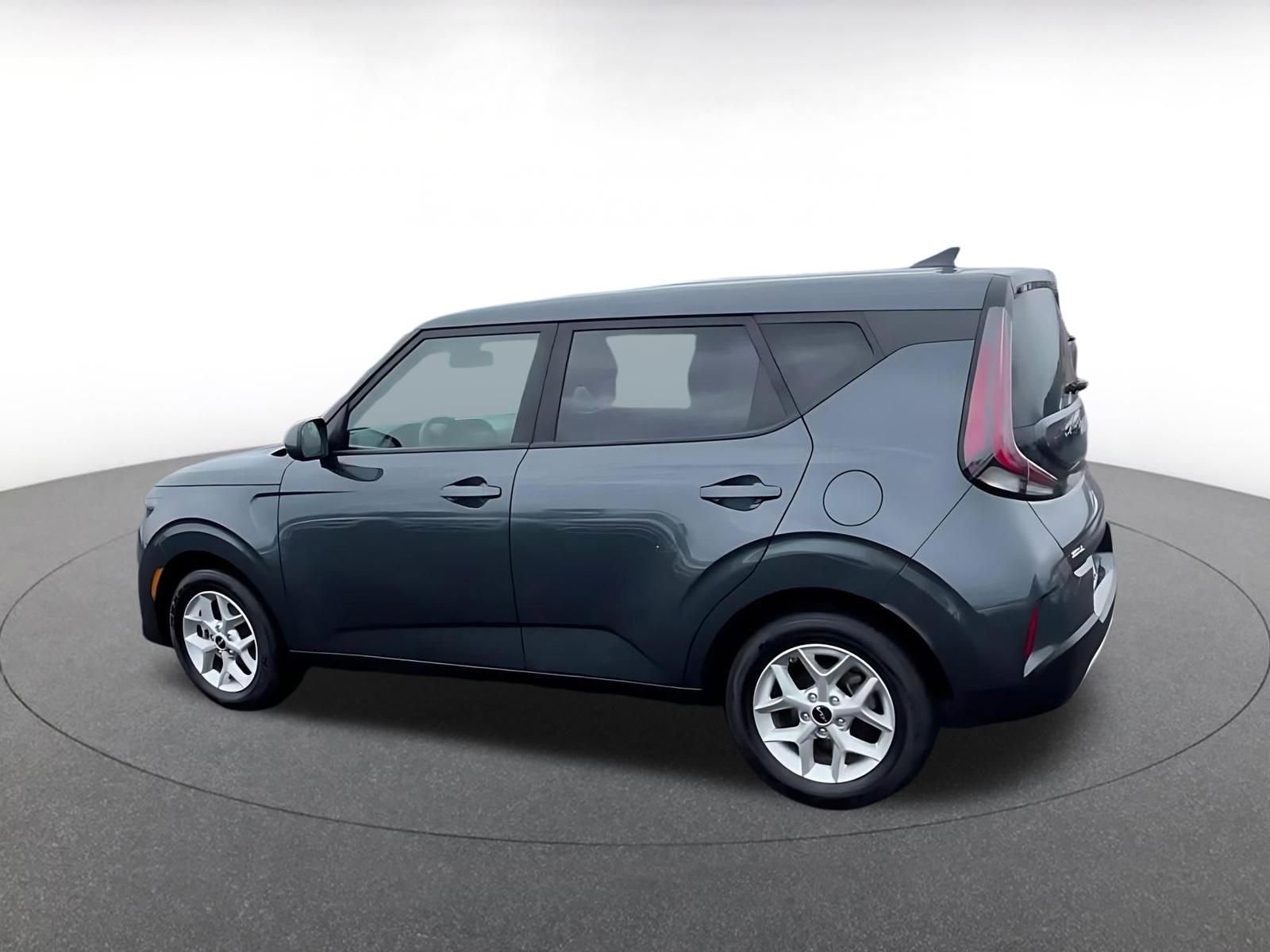 Used 2025 Kia Soul LX w/ LX Technology Package image 10