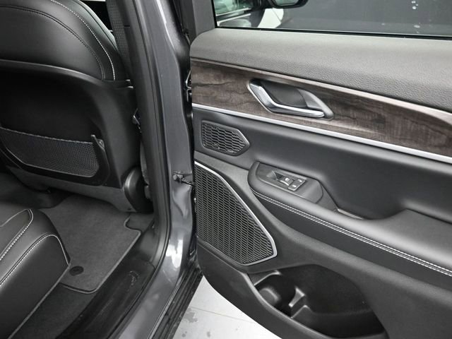 New 2026 Jeep Grand Cherokee Limited w/ Limited Altitude Package image 20