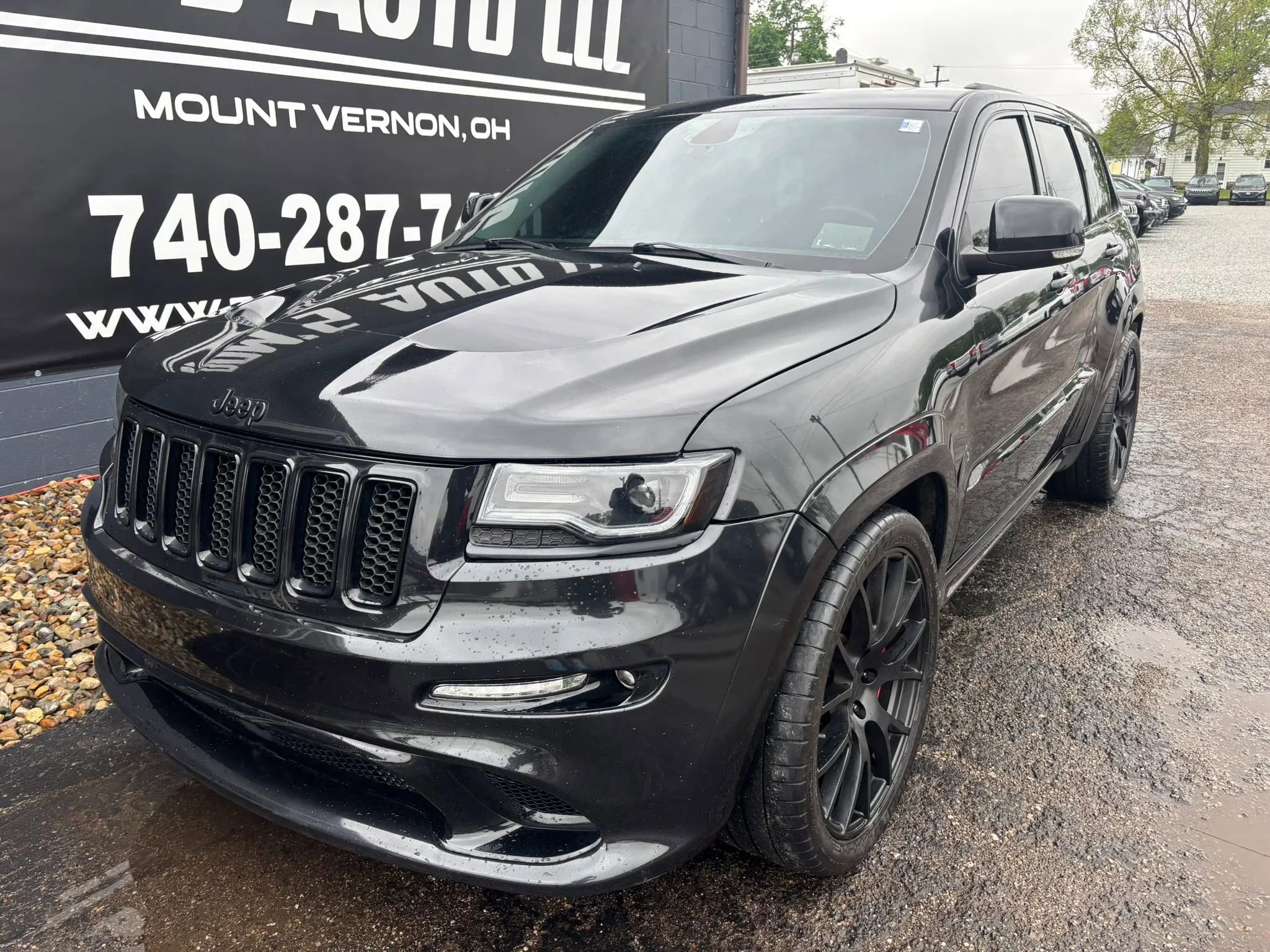 Used 2012 Jeep Grand Cherokee SRT8 w/ Luxury Group II AWD/4WD image 11