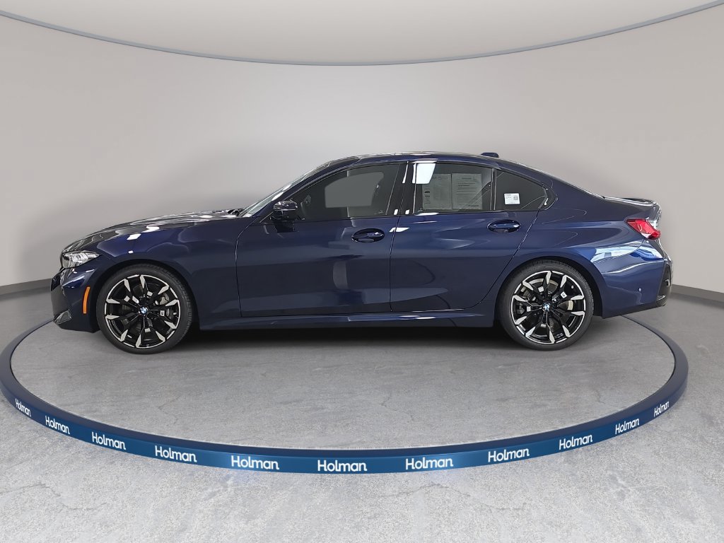 Used 2026 BMW 330i Sedan w/ M Sport Package RWD image 11