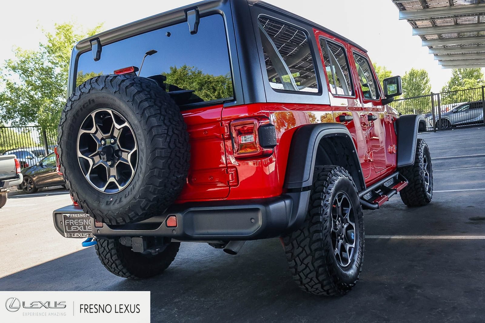 Used 2021 Jeep Wrangler Unlimited Rubicon 4xe w/ Safety Group AWD/4WD image 6