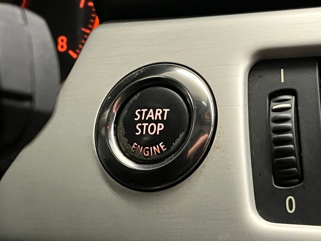 Used 2008 BMW 328i Coupe image 12