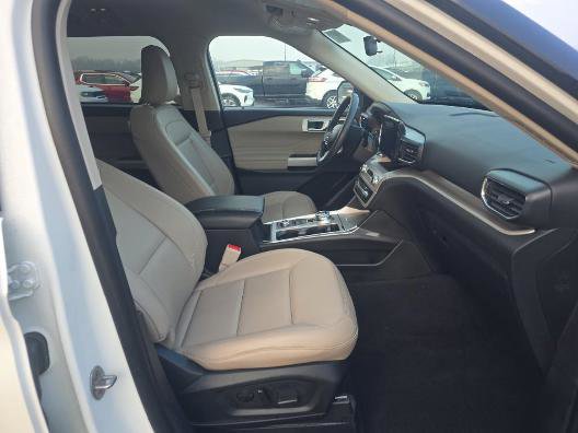 Used 2023 Ford Explorer XLT w/ Equipment Group 202A image 11