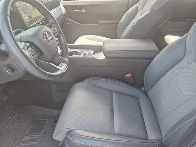 Used 2025 Lexus GX 550 w/ Accessory Package (Z1) AWD/4WD image 13