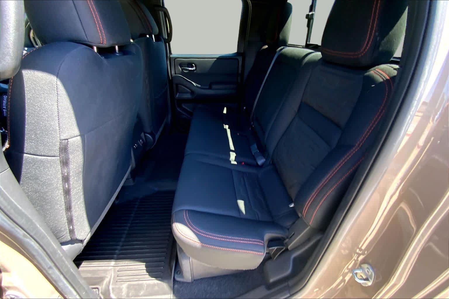 Used 2024 Nissan Frontier PRO-4X w/ Pro Convenience Package AWD/4WD image 21