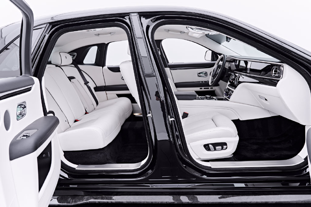 Used 2026 Rolls-Royce Ghost AWD/4WD image 49