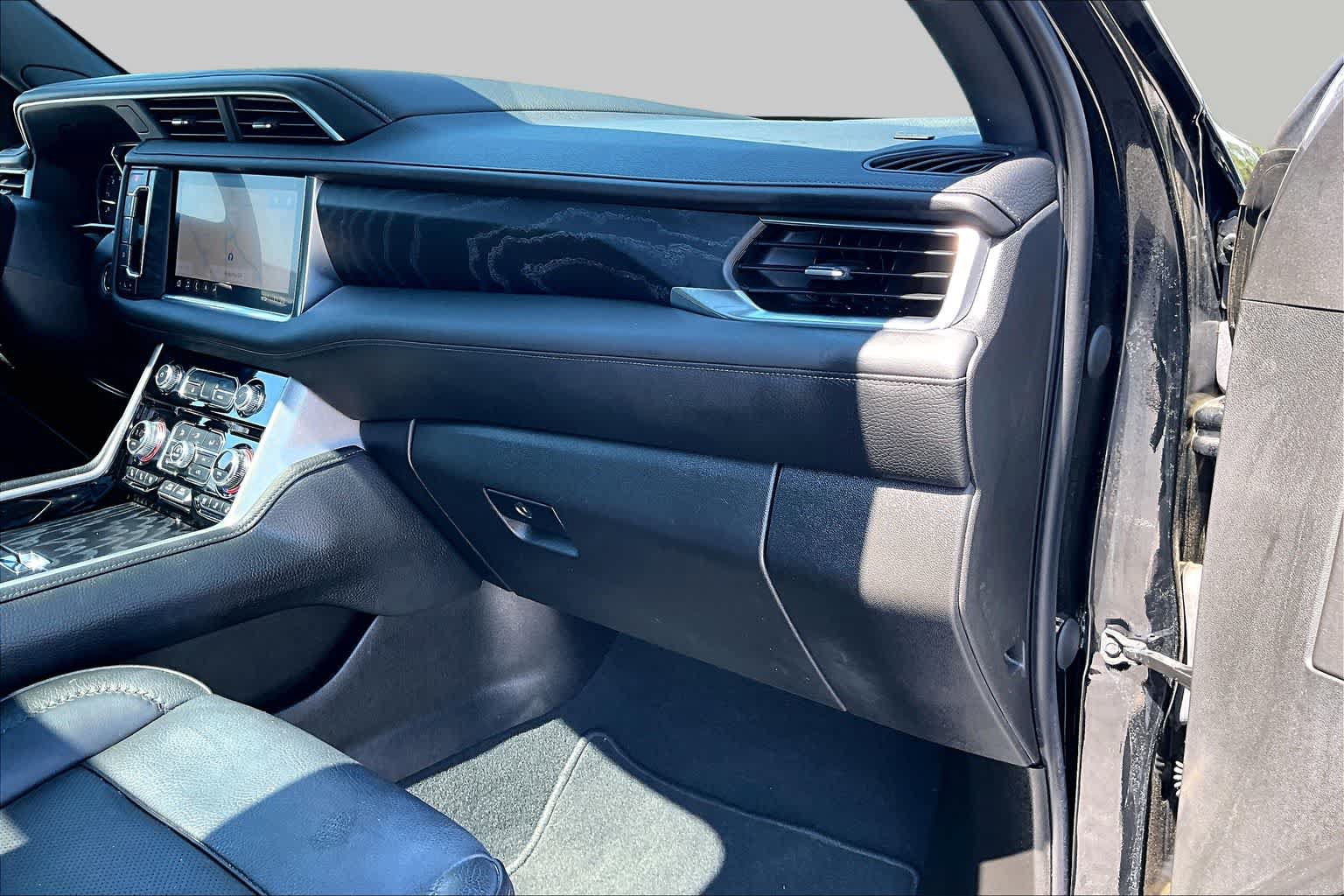 Used 2021 GMC Yukon Denali AWD/4WD image 19