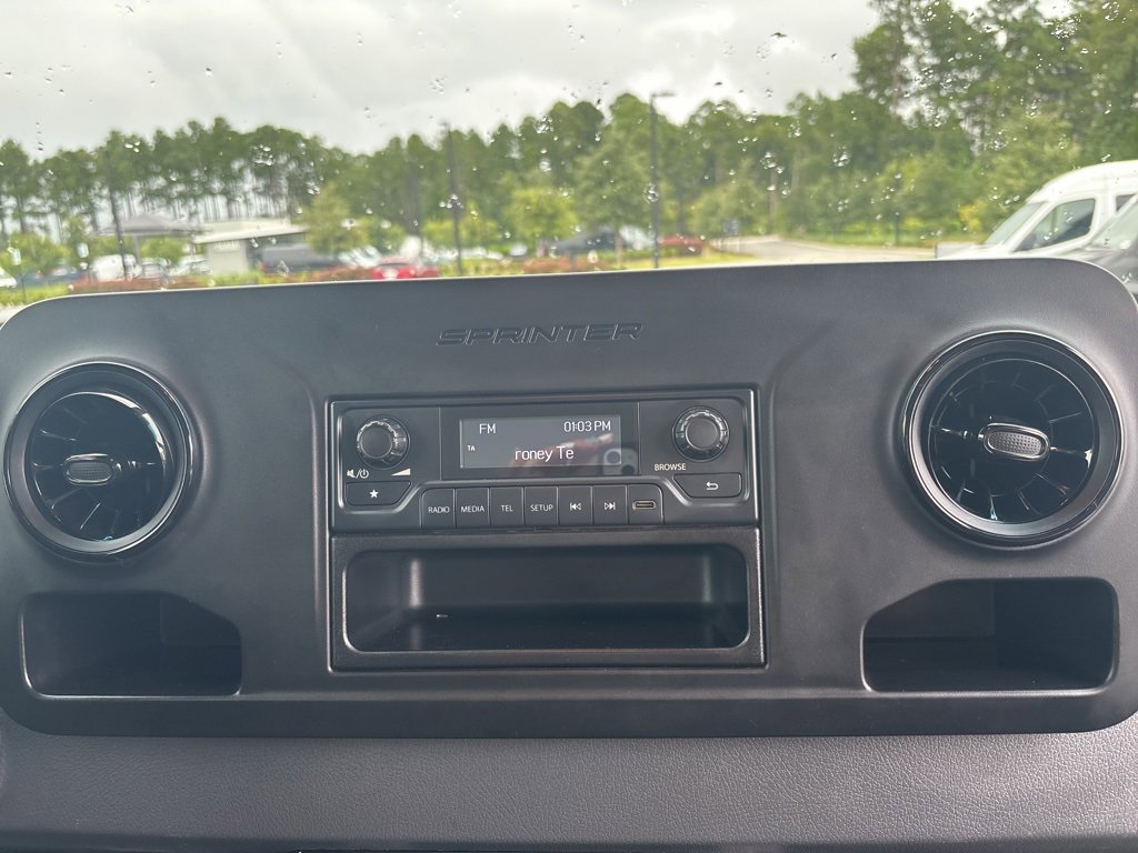 Used 2021 Freightliner Sprinter 3500 image 24