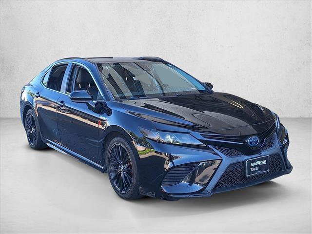 Used 2019 Toyota Camry SE image 3