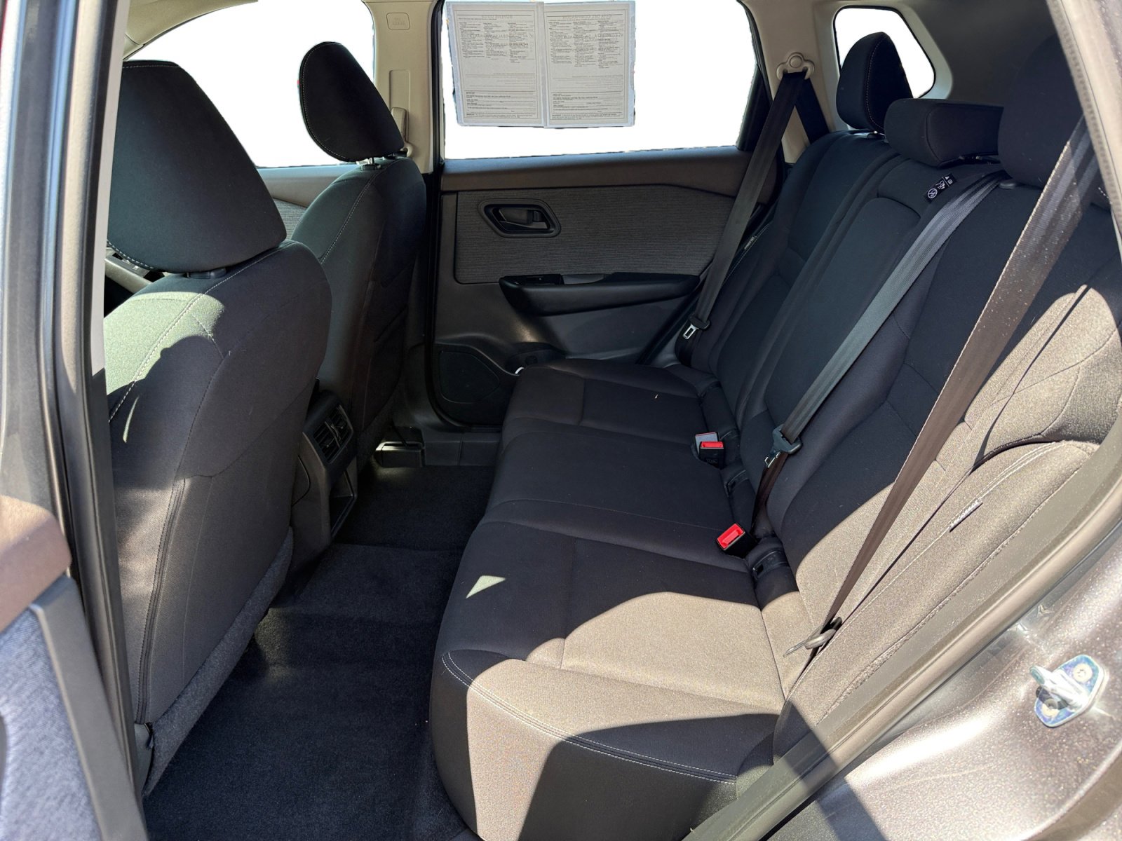 Used 2023 Nissan Rogue S image 16