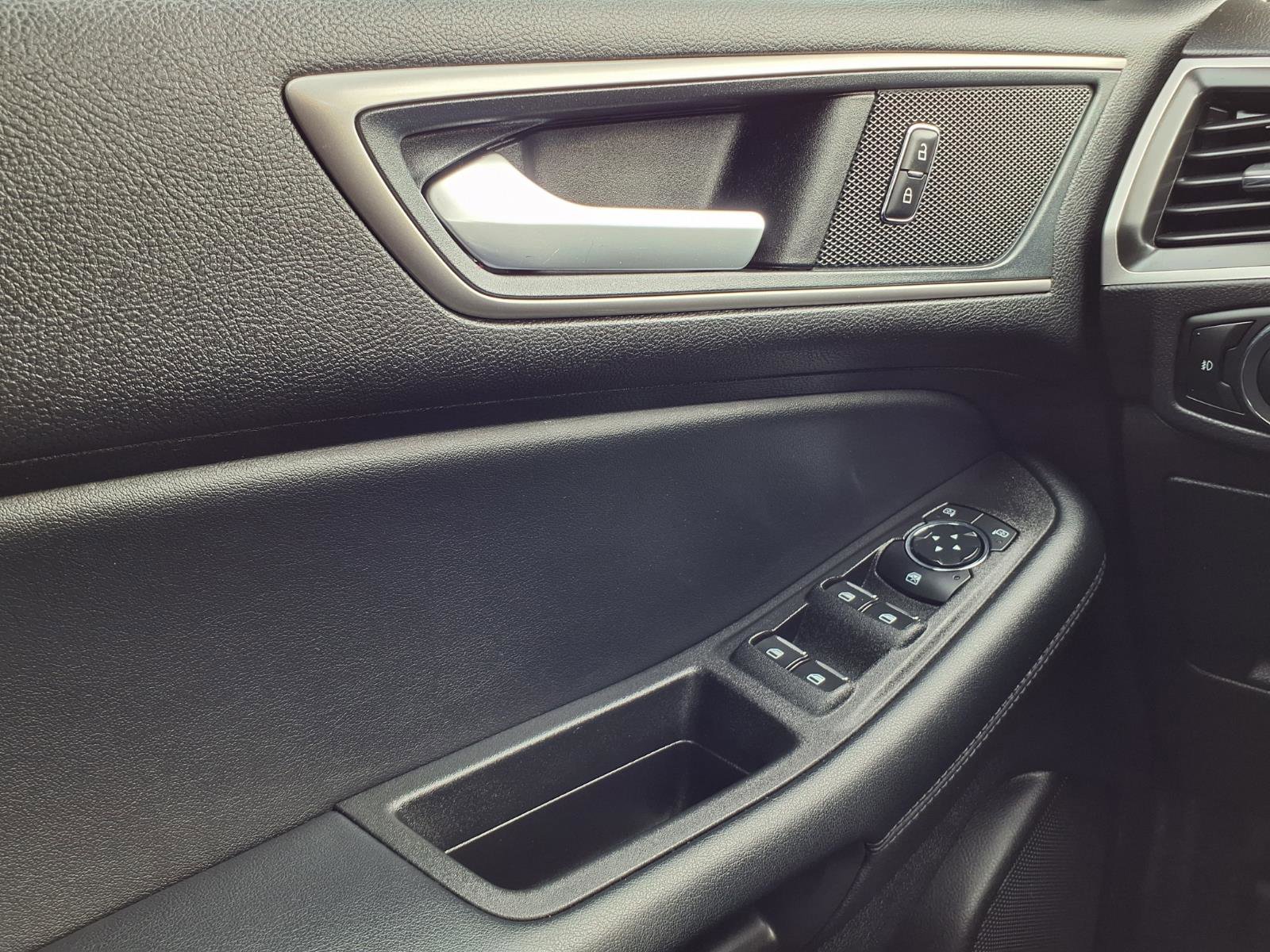 Certified 2024 Ford Edge SEL w/ Convenience Package AWD/4WD image 20