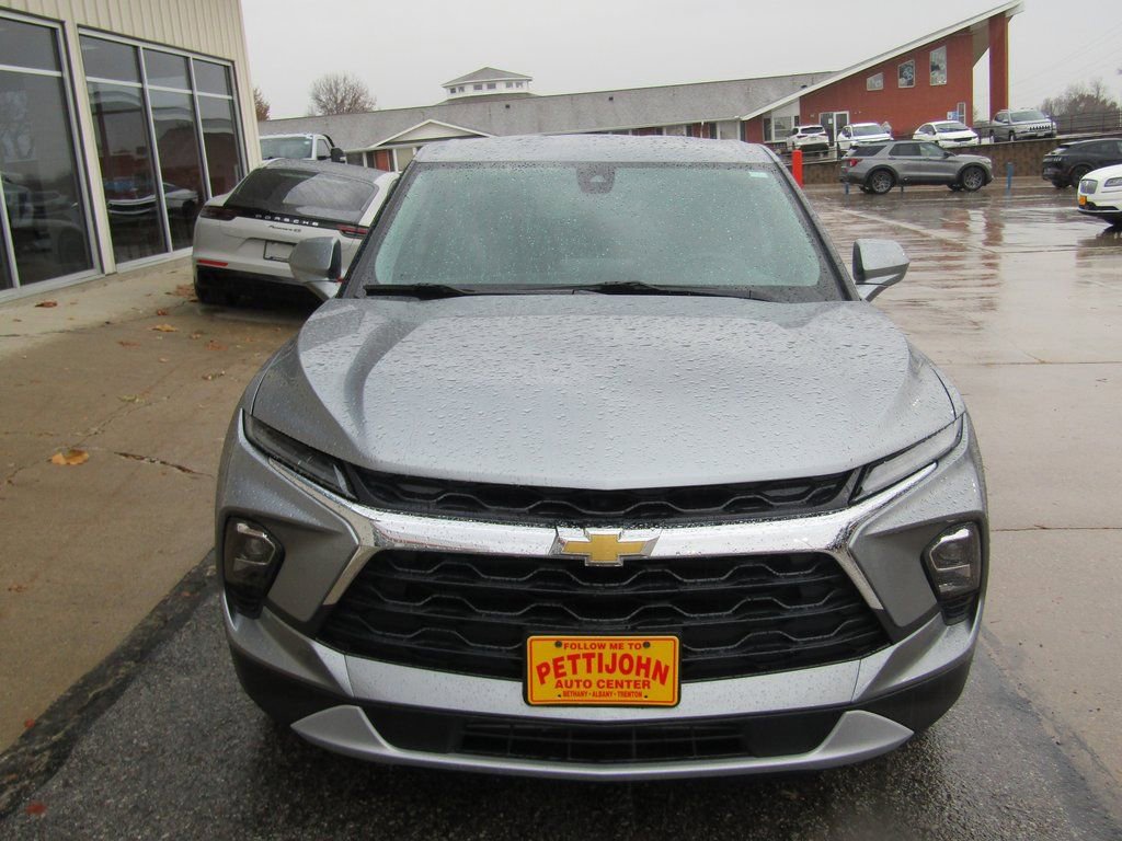 Used 2025 Chevrolet Blazer LT image 13