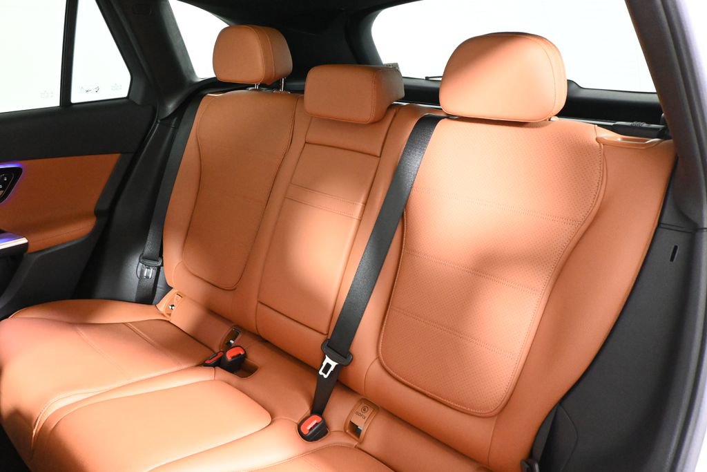 Certified 2026 Mercedes-Benz GLC 300 4MATIC image 4