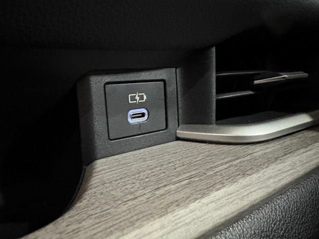 Certified 2025 Toyota Grand Highlander AWD image 21