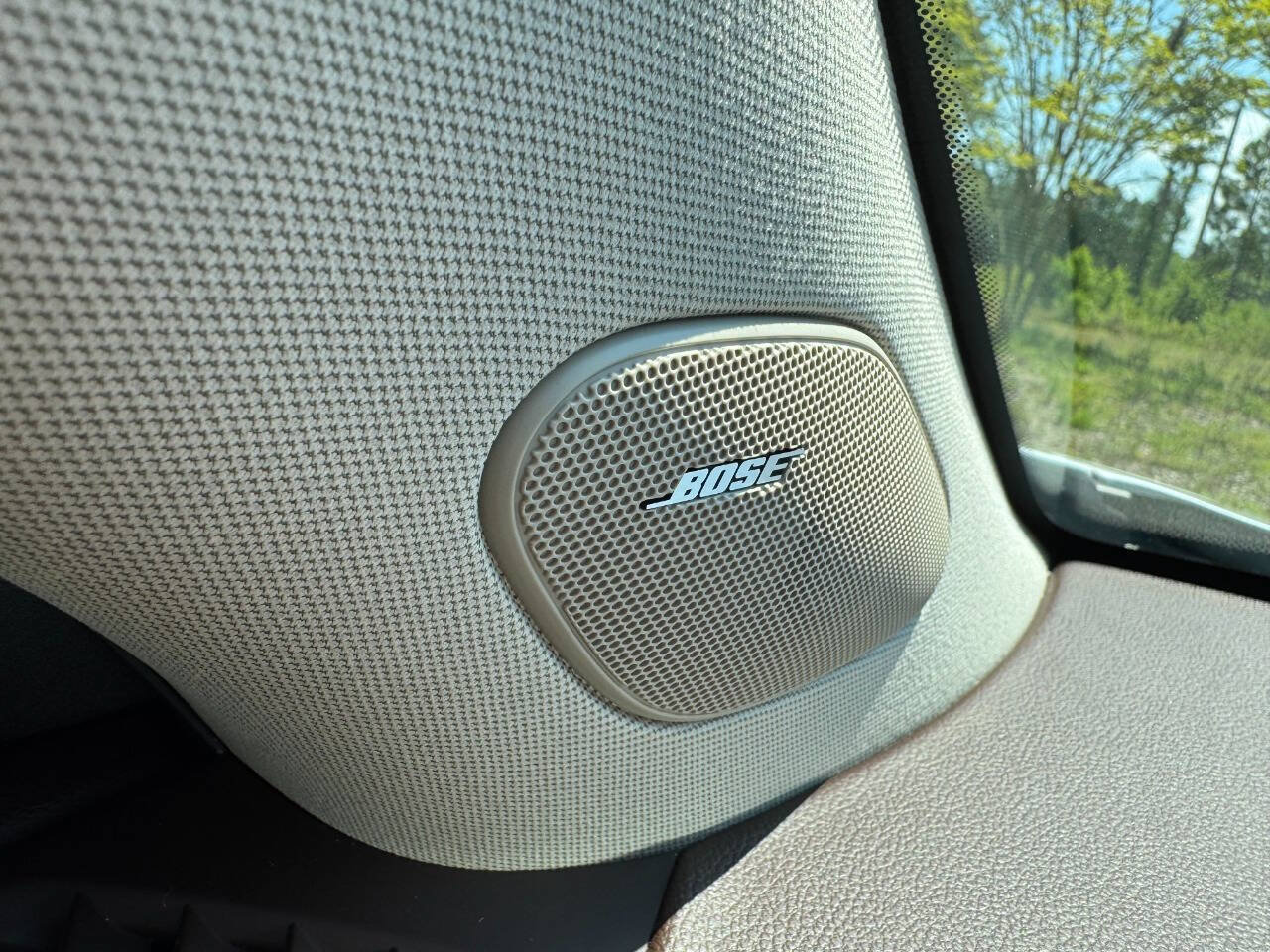 Used 2011 Cadillac SRX Luxury FWD image 26