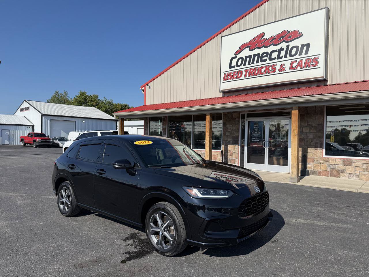 Used 2024 Honda HR-V EX-L image 2