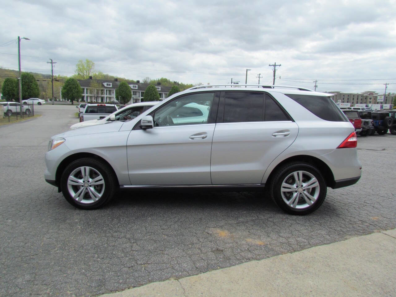 Used 2014 Mercedes-Benz ML 350 4MATIC image 4
