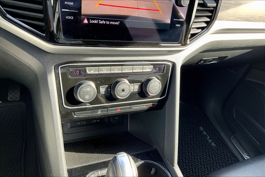 Used 2023 Volkswagen Atlas SE w/ Panoramic Sunroof Package image 31