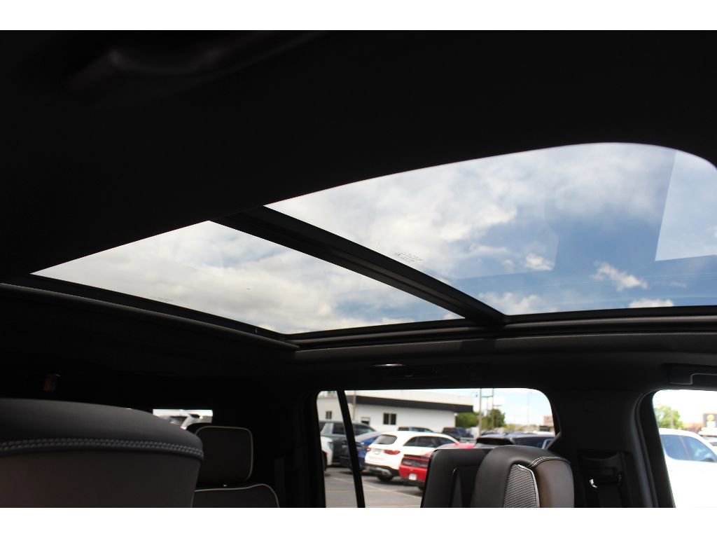 New 2026 GMC Yukon XL Denali Ultimate AWD/4WD image 7