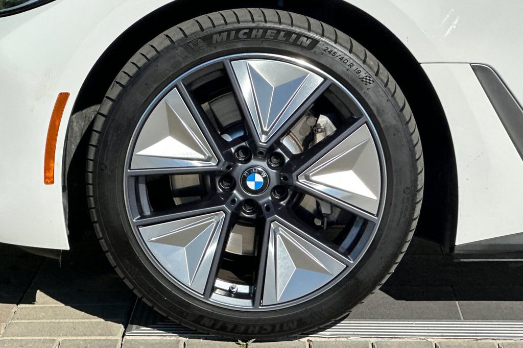 Used 2023 BMW i4 eDrive35 w/ Premium Package RWD image 31