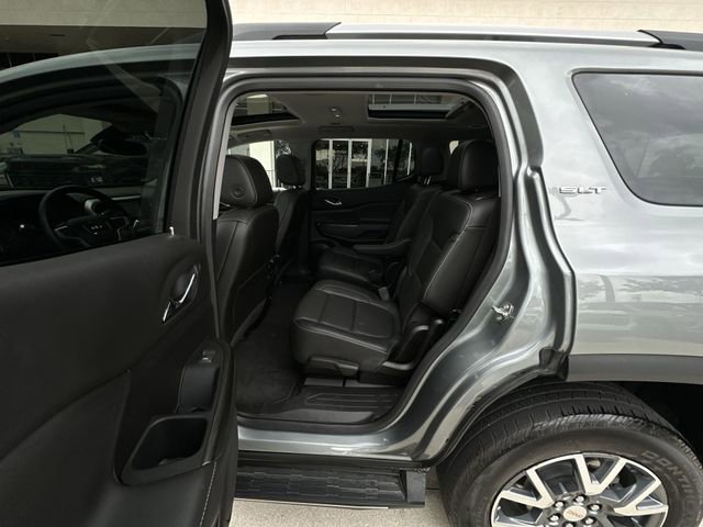 Certified 2023 GMC Acadia SLT FWD image 30
