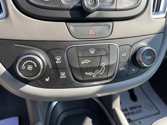 Used 2018 Chevrolet Malibu LT w/ Leather Package FWD image 18